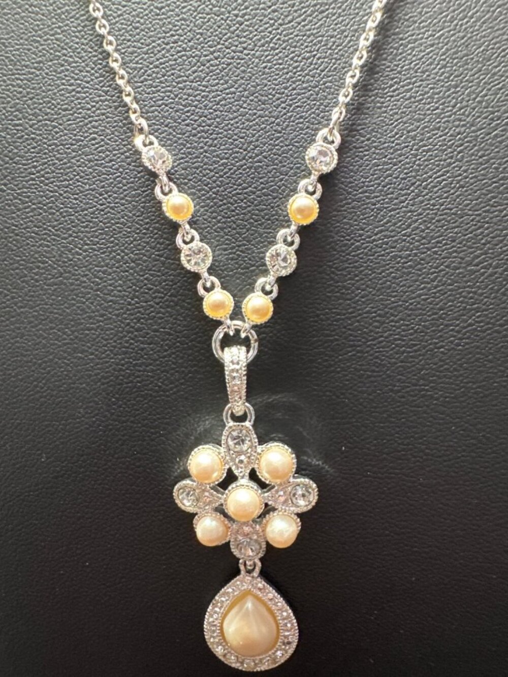 Silver Pearl & Rhinestone Pendant Necklace By Trifari - Bridal Elegant Drop Chai